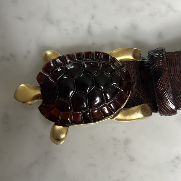 Vintage Carlisle Turtle Belt Medium Dark Brown Gold - Picture 4 of 9